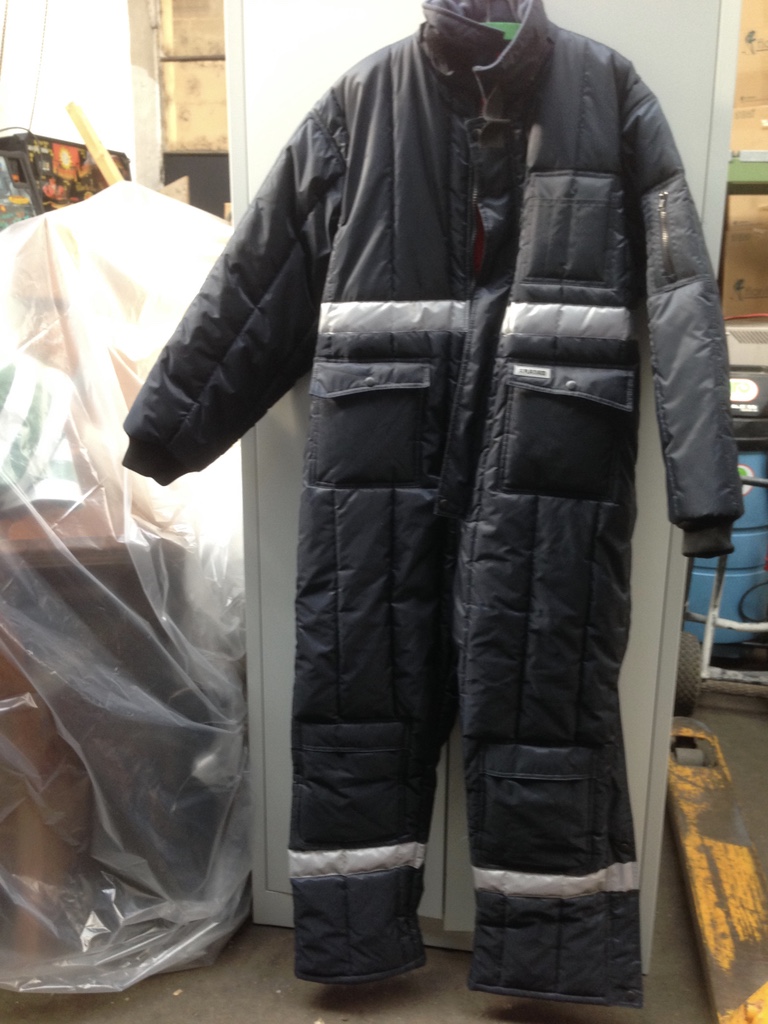 B 23 Nordpool geeigneter Kälteschutz Anzug leicht und  wetterfest