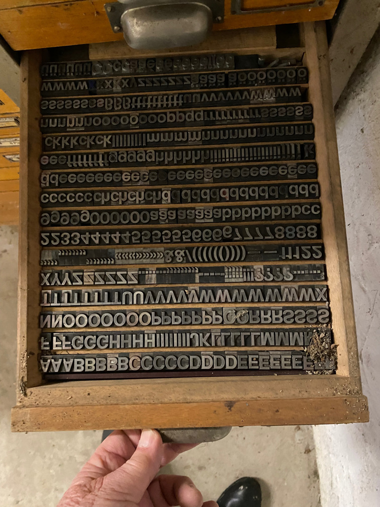 JR-70 Setzkasten Holzschränke Nr.2 für Linotype,LDS.D 100,und Phoenix-alte Druckmaschinen und Presse,Anfang 1900-Bestzustand im Block oder einzeln